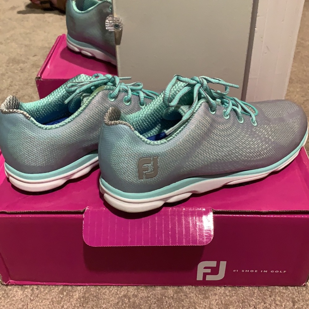 Women’s Footjoy golf shoes